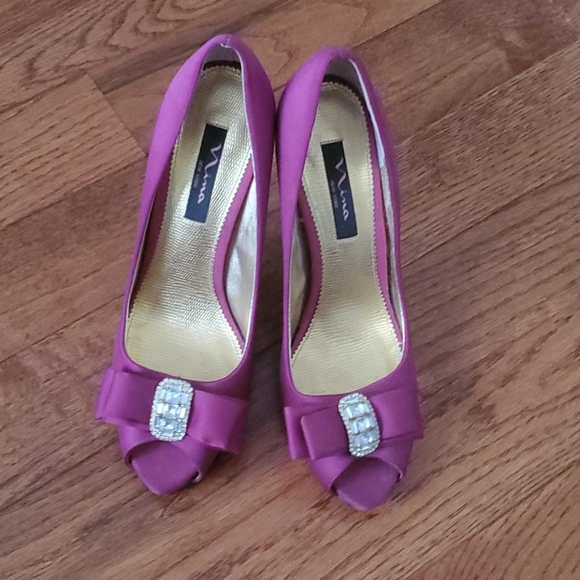 Nina Shoes - Beautiful satin stiletto pump